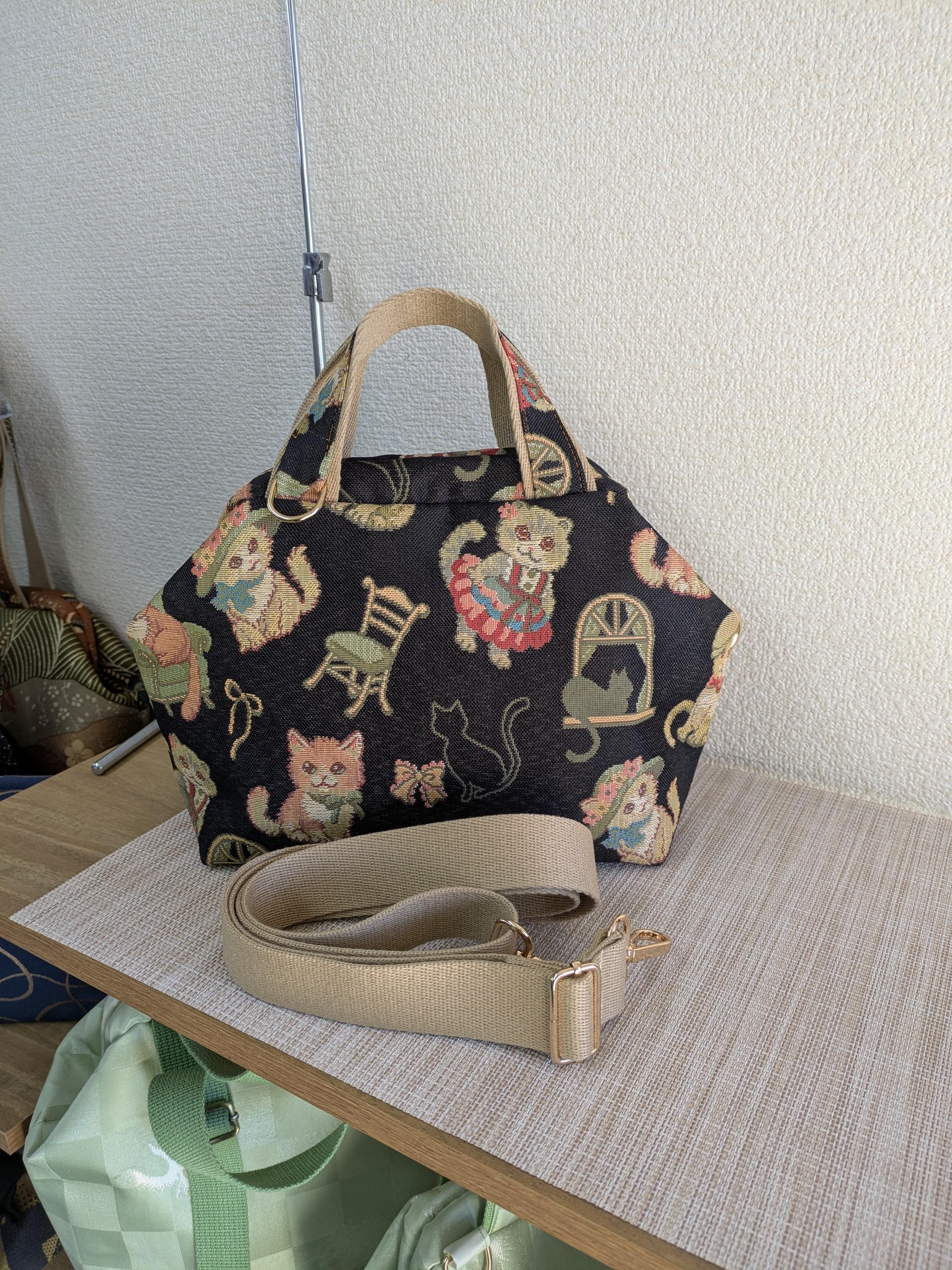 M2サイズ　G-wart『PAKAO＆PATAKO』(株)サンライトオリジナル生地『尾州織物』　😹『ねこまる』1枚目の画像