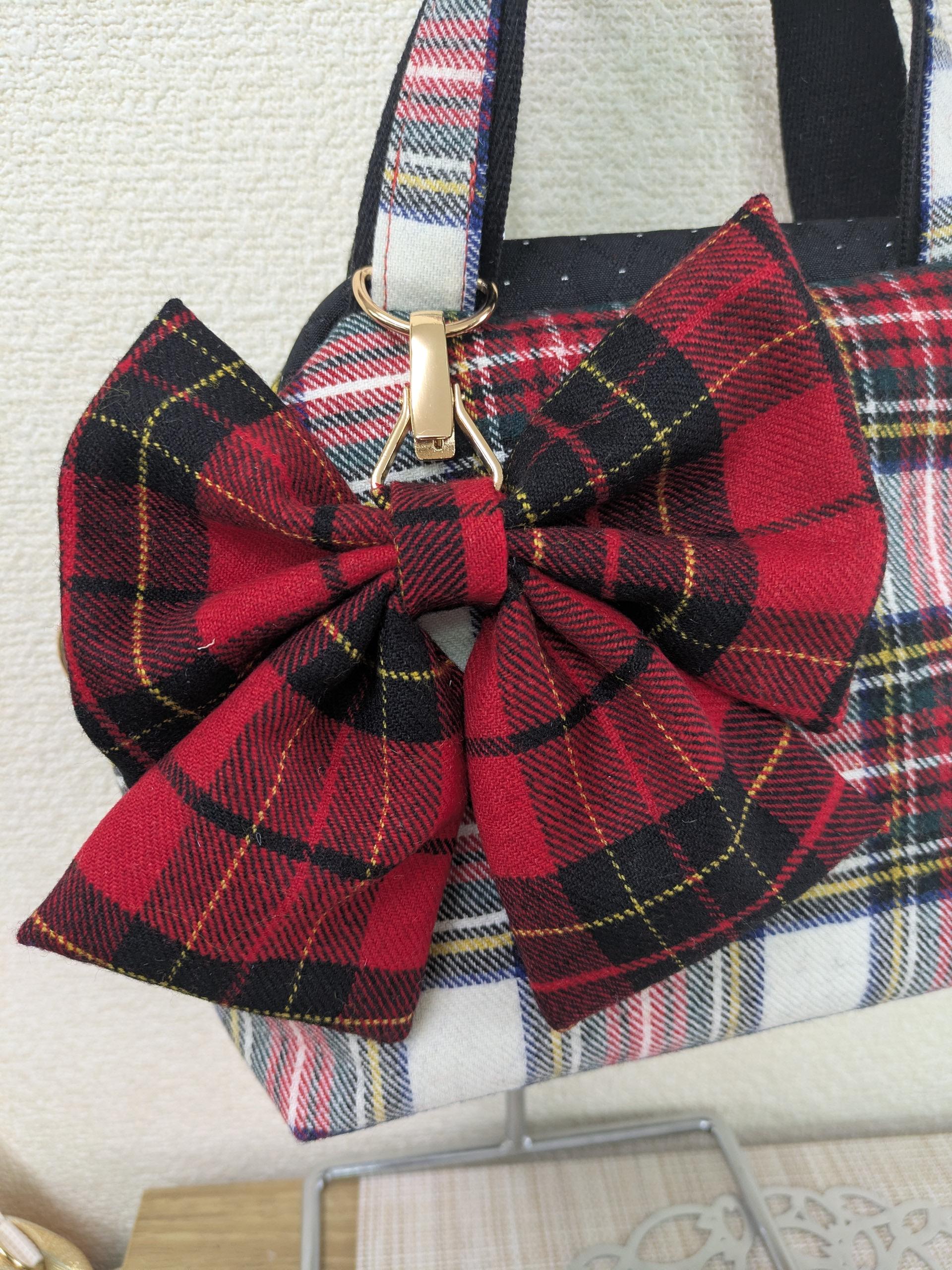 『帯の華』ひらく職人”五呂”が作る　『尾州チェック柄』　🎀リボンチャーム🎀　　送料無料1枚目の画像