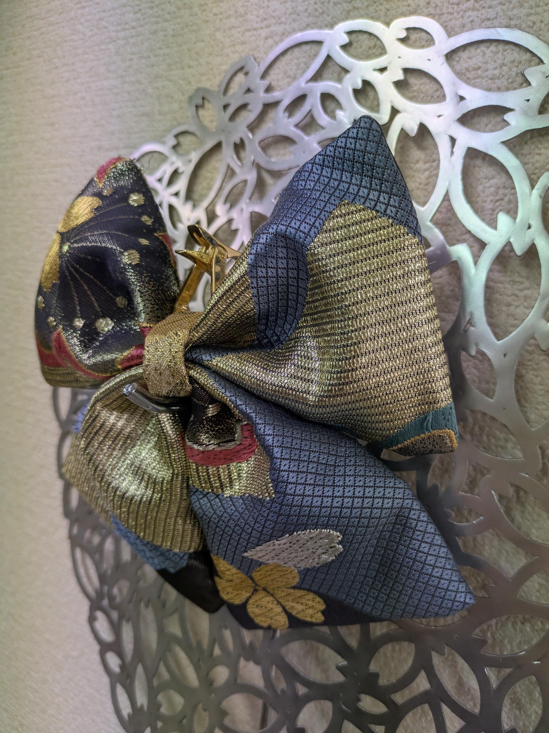 『帯の華』ひらく職人”五呂”が作る『オビカラ』　帯で作る　🎀リボンチャーム🎀　送料無料1枚目の画像