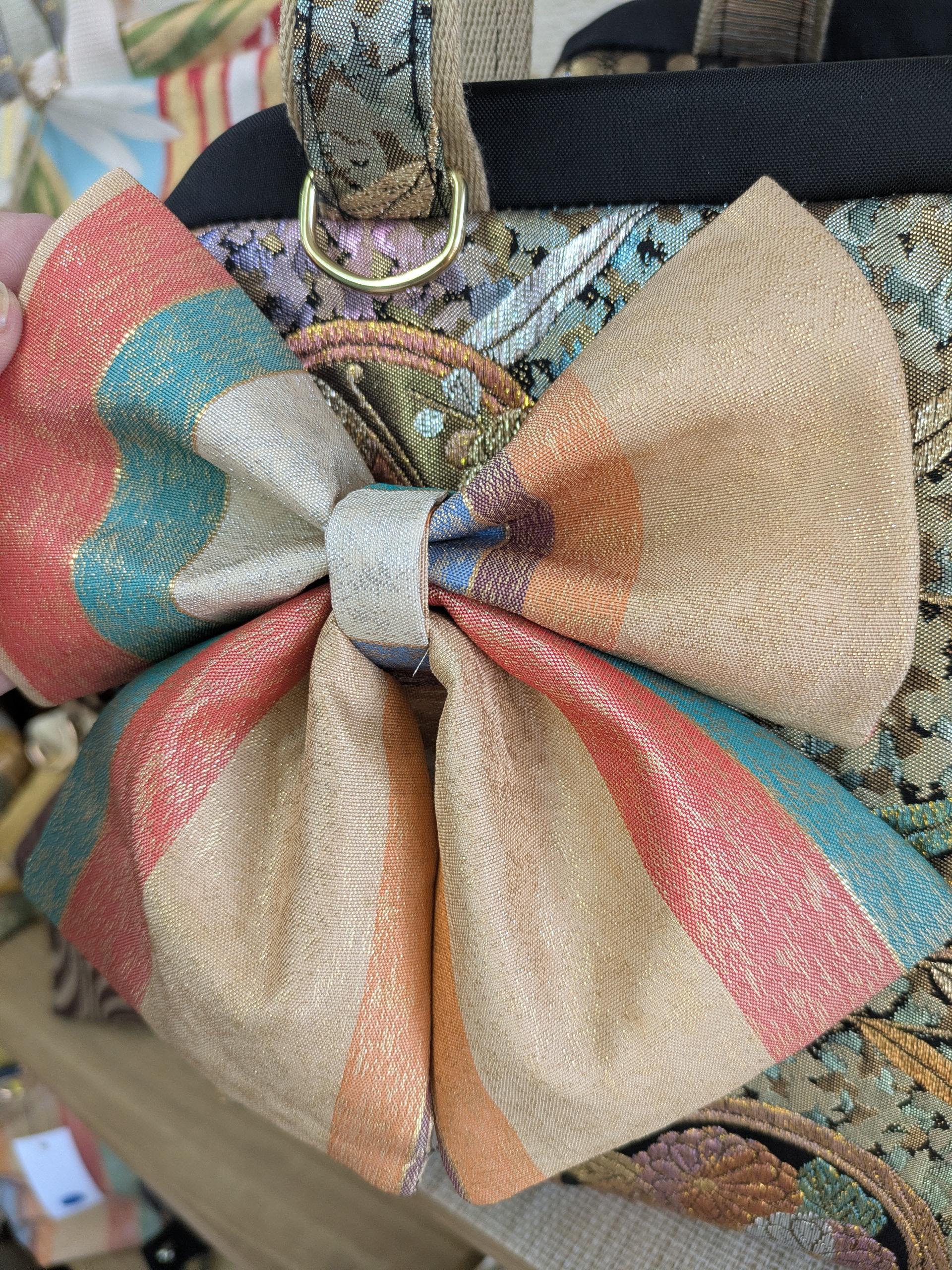 『帯の華』ひらく職人”五呂”が作る『オビカラ』　帯で作る　🎀リボンチャーム🎀　チェーンタイプに変更しました。