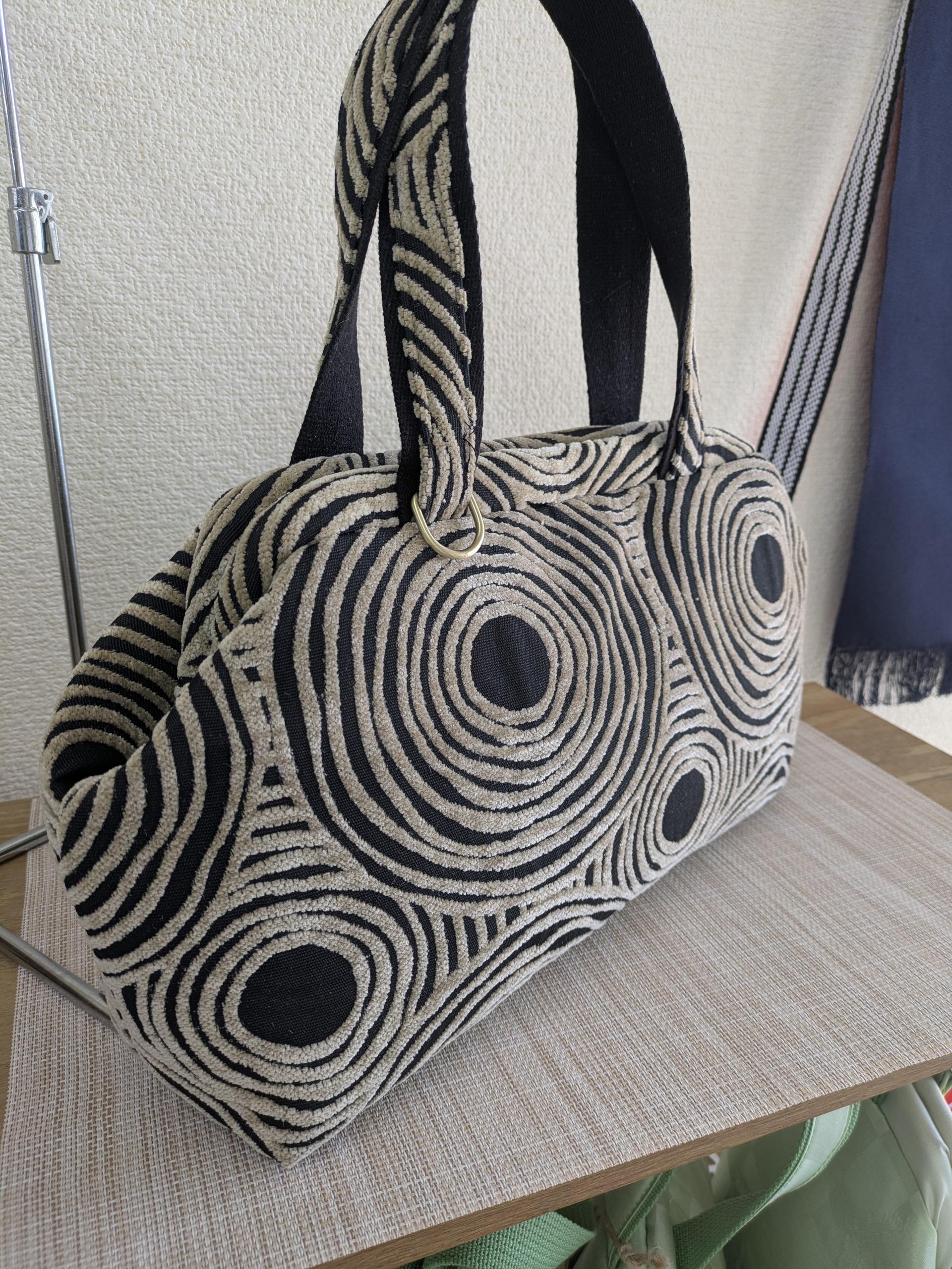 LL2　『こだわり素材』　”五呂”のお気に入り生地　トルコ製生地　コンゴサークル | 2枚目