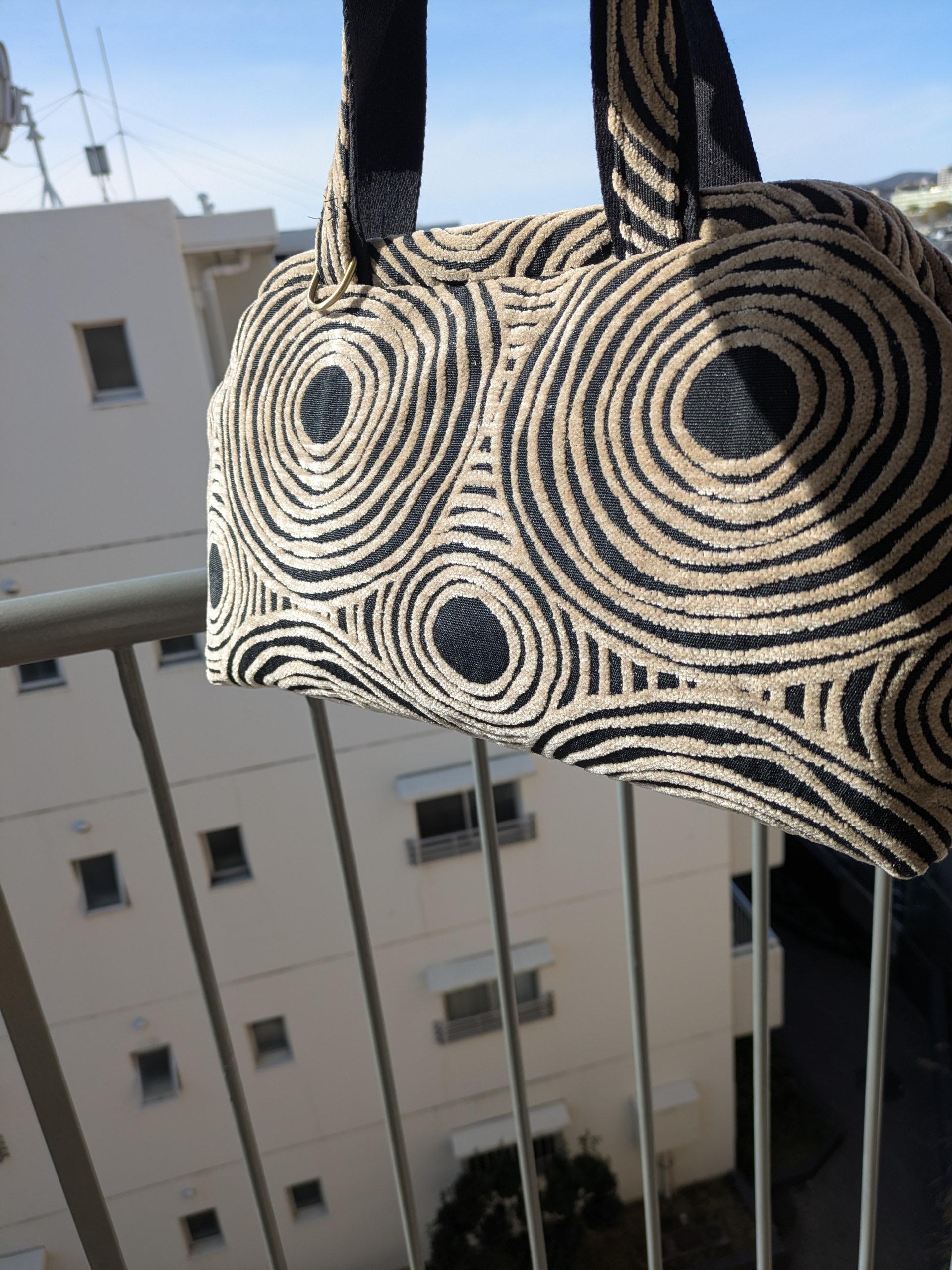 LL2　『こだわり素材』　”五呂”のお気に入り生地　トルコ製生地　コンゴサークル | 9枚目