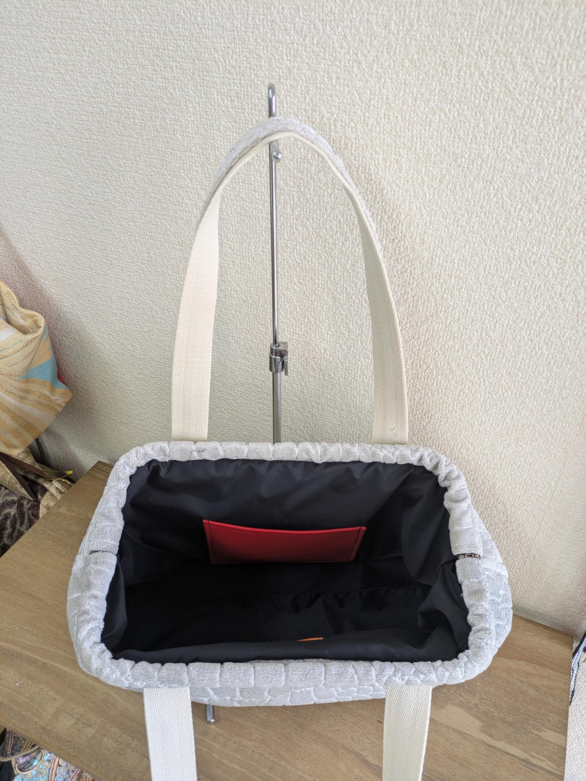 LL2　『PATAO＆PATACO』トルコ製生地　グリッターシャイン　　白 | 14枚目