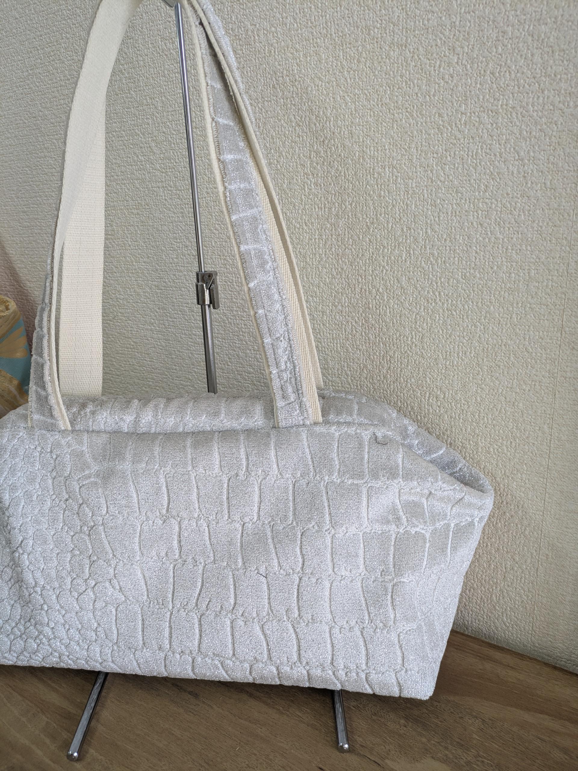 LL2　『PATAO＆PATACO』トルコ製生地　グリッターシャイン　　白 | 5枚目