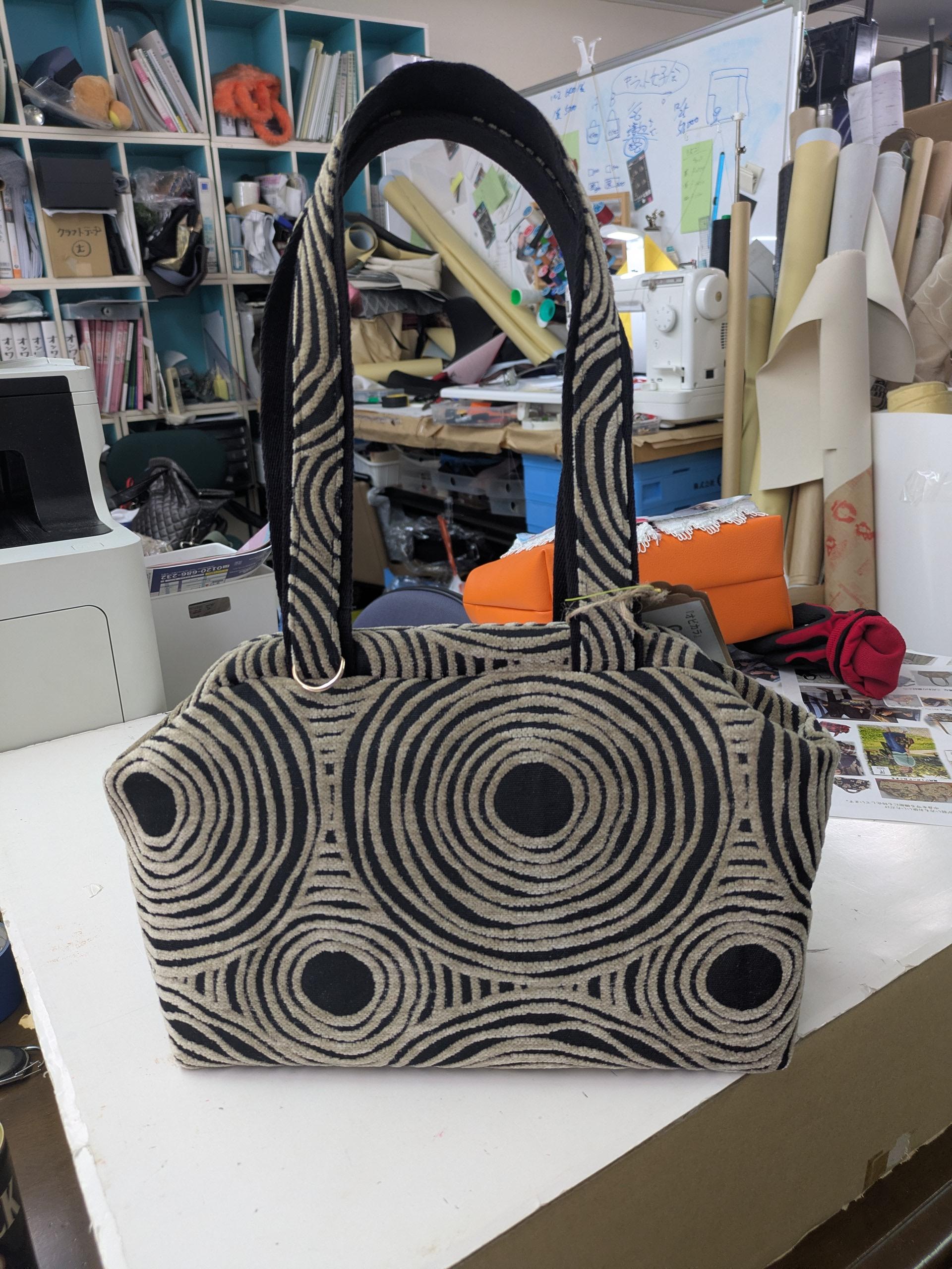 L2　『こだわり素材』　”五呂”のお気に入り生地　トルコ製生地　コンゴサークル | 2枚目