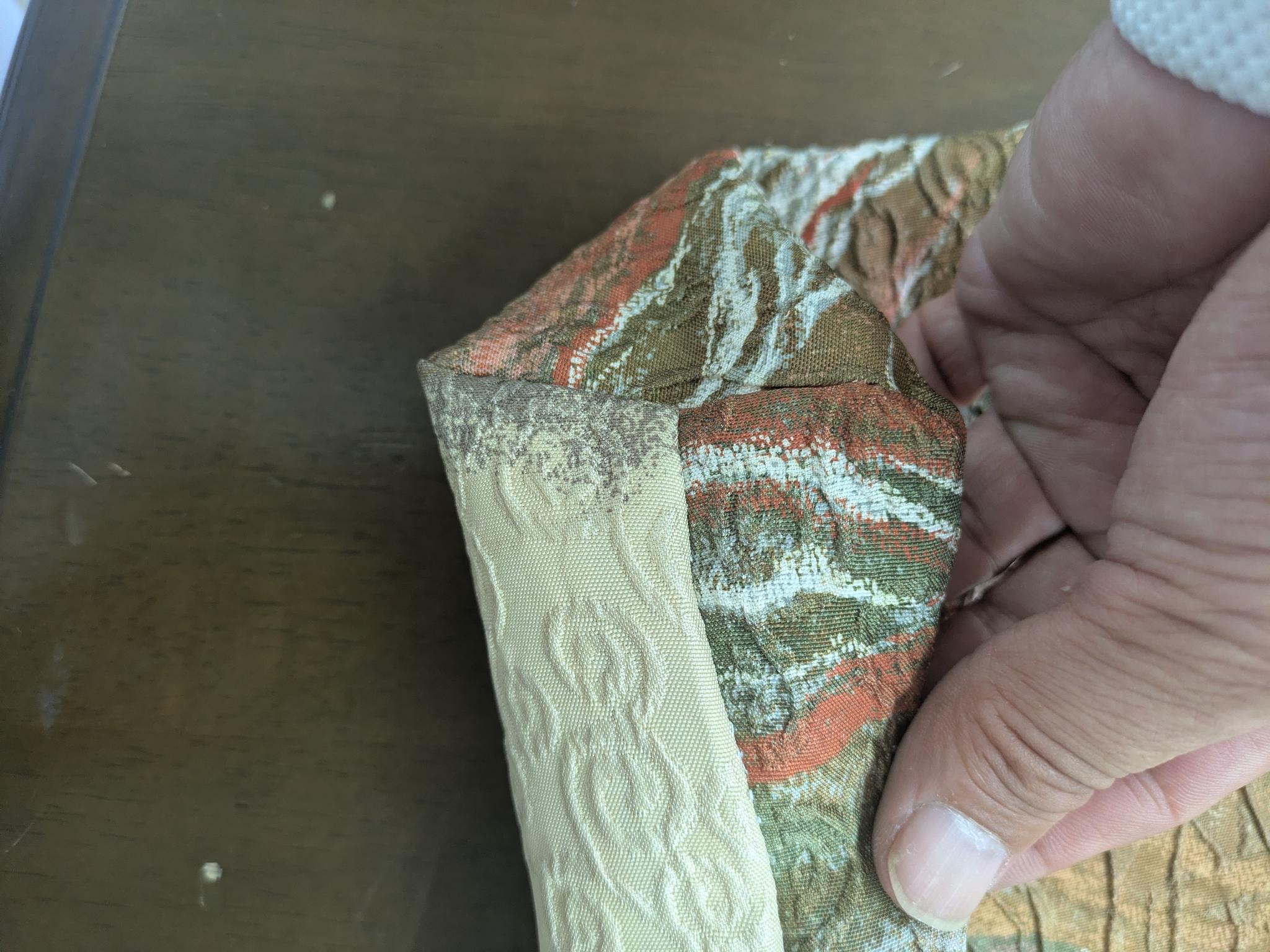 高級帯地を大胆に仕立てたラグジュアリートートバッグ（横型・大容量）44㎝ｘ28㎝ | 4枚目