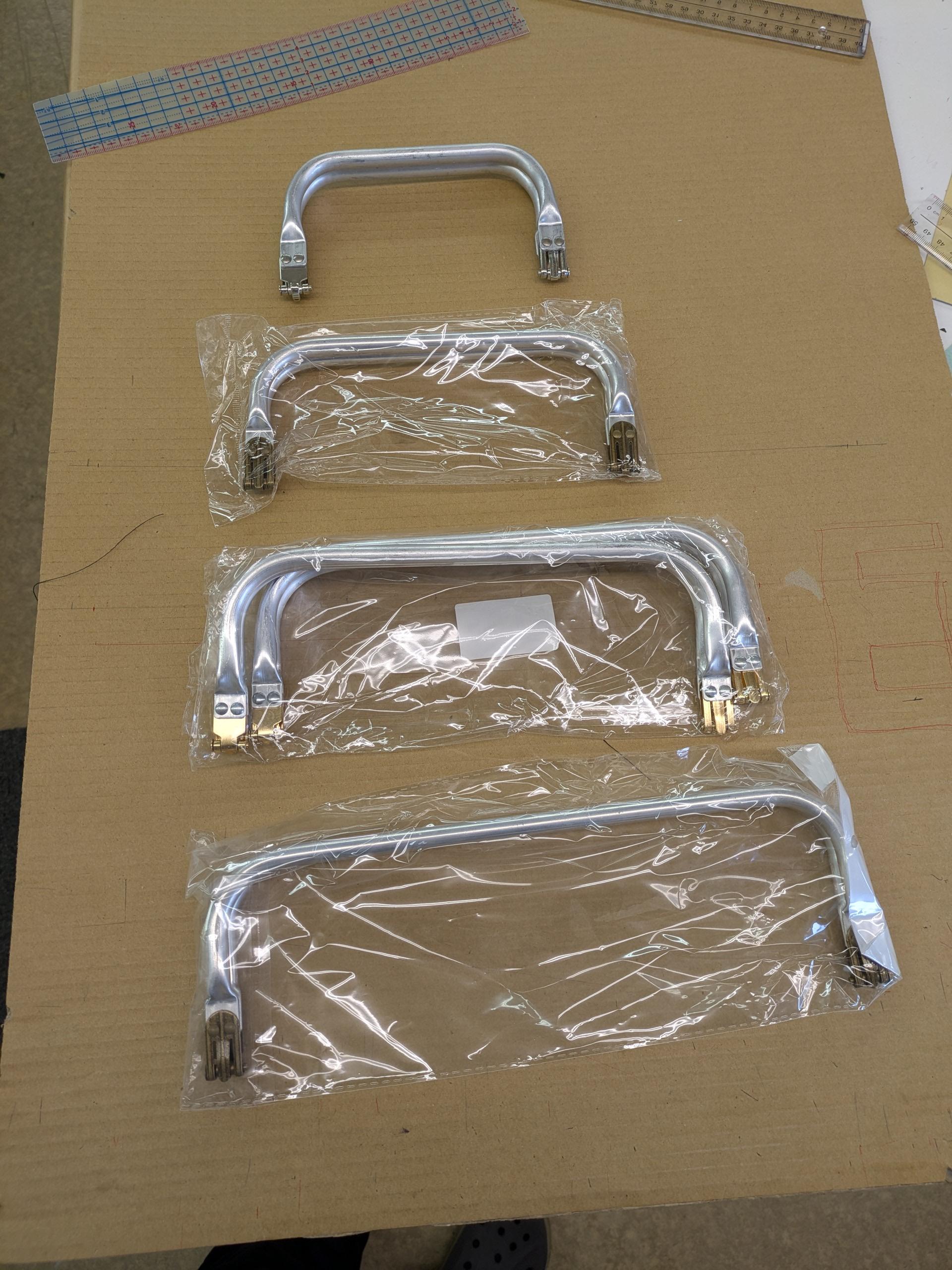 アルミ　バネ口金具　　30ｃｍ　　　　￥660〜　送料込み1枚目の画像