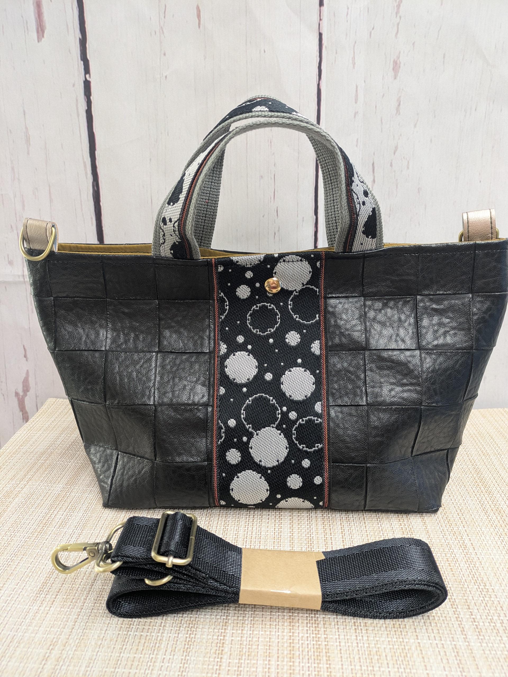 @ネット販売限定商品　合皮　トートバック・ショルダー・ショルダー紐付き　Mタイプ　送料無料1枚目の画像