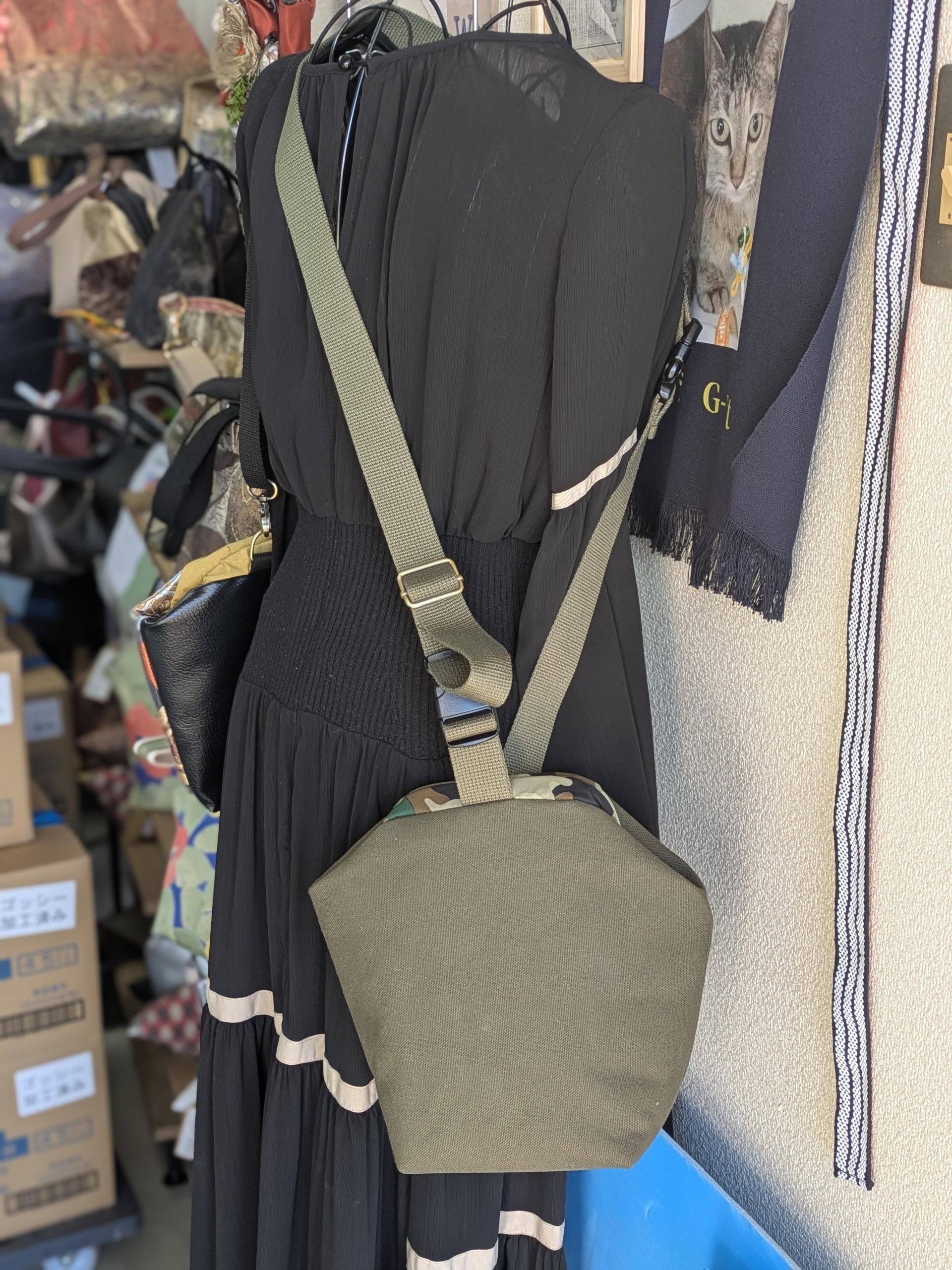 ❕試作品❕　特別価格　　男性にも人気新作！　『ころんバック』Longタイプ　❣新作❣　帆布生地ショルダーに変身1枚目の画像