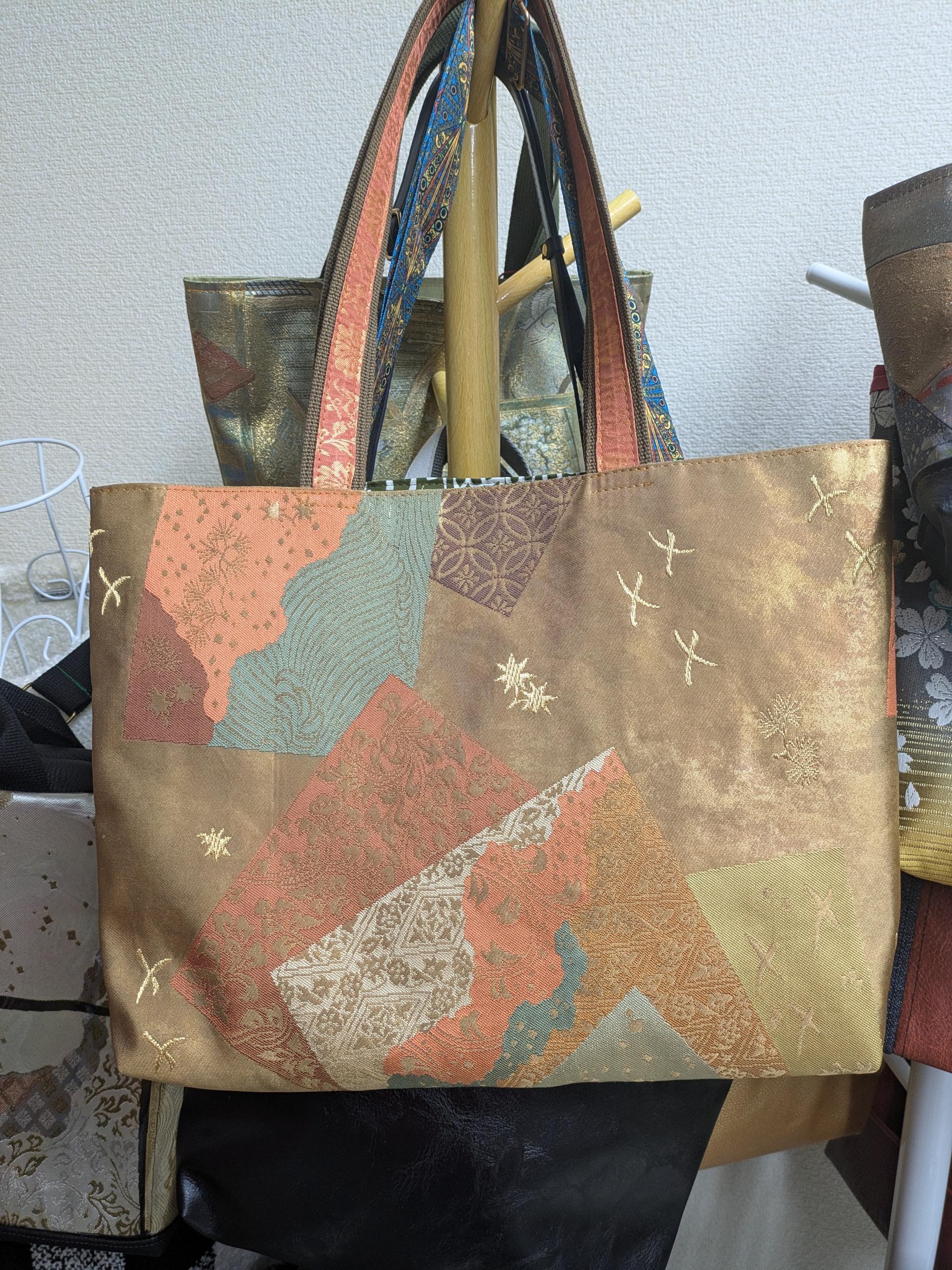 A4サイズが入る　トートバック