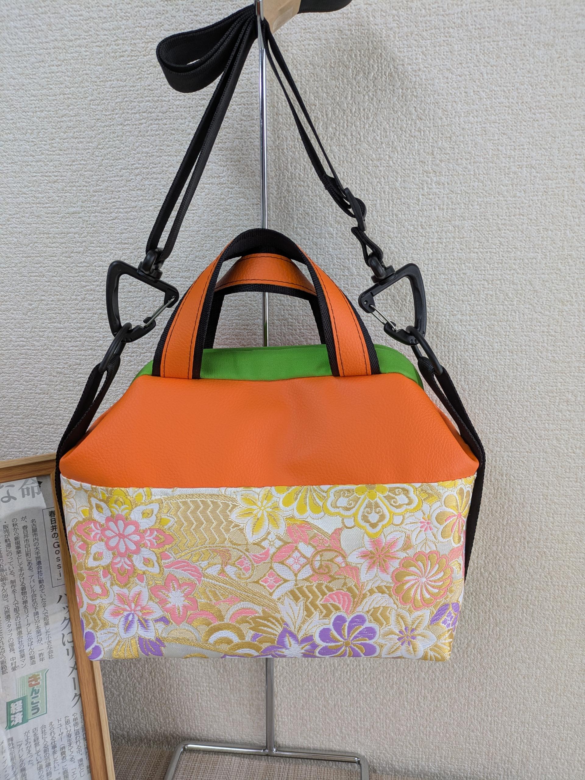 『PAKAO＆PATACO』　≪斬新≫  ショルダーバック　サイズ　M　　送料無料1枚目の画像