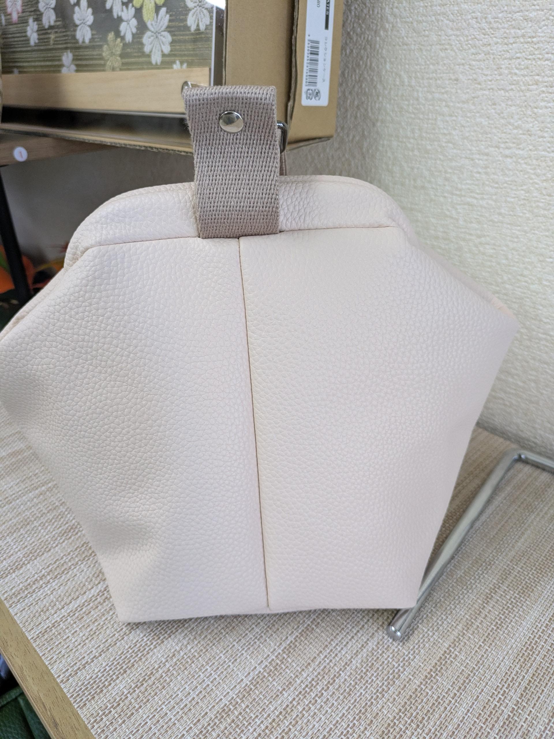 男性にも人気新作! 『ころんバック』 ❣新作❣ 合皮タイプ カラーはpinkベージュ1枚目の画像